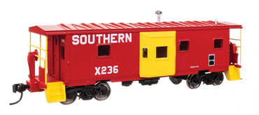 WalthersMainline 910-8679 HO International Bay Window Caboose, Southern #X236