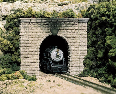 Woodland Scenics C1253 HO Tunnel Portal, Cut Stone Single Track 1pc