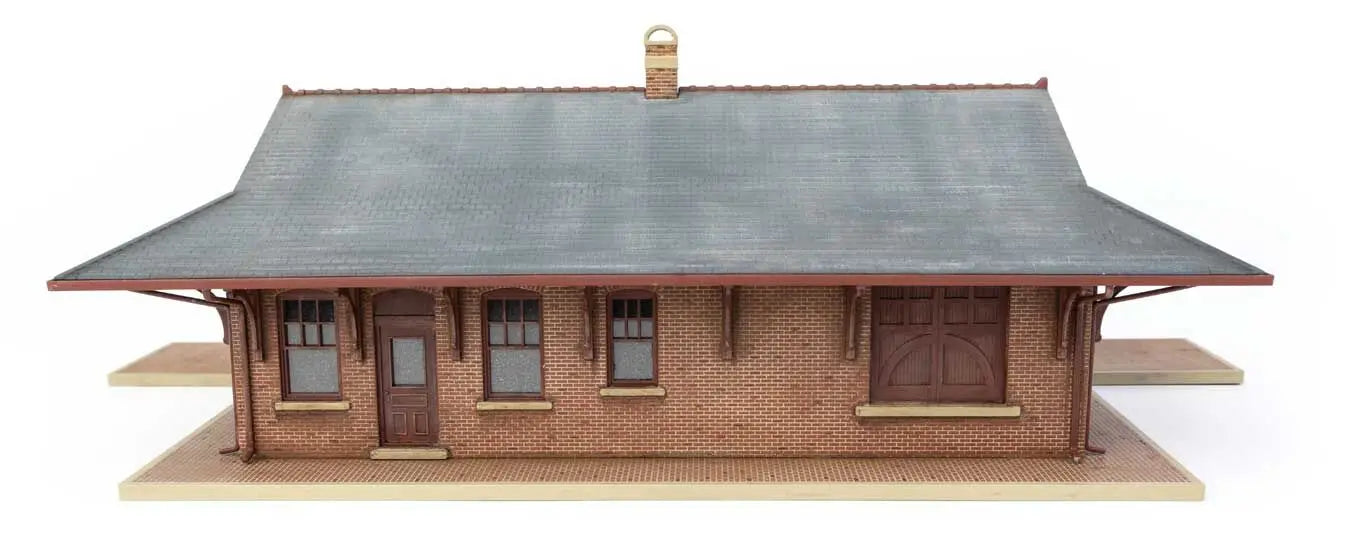 Walthers Cornerstone 933-3553 HO Pennsylvania System Brick Combination Station Kit