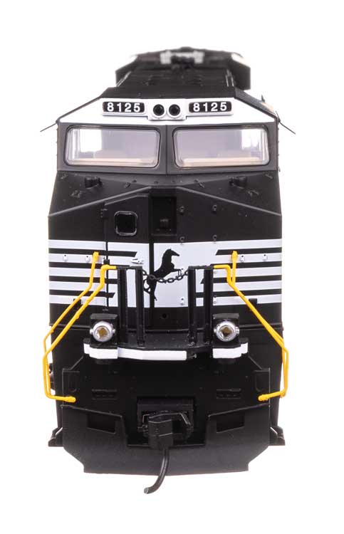 WalthersMainline 910-20232 HO GE ES44AC GEVO, Norfolk Southern #8125 (DCC ESU LokSound)