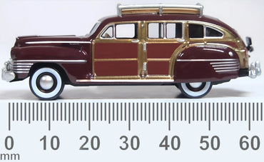Oxford Diecast 87CB42001 HO 1942 Chrysler Town & Country Woody Wagon, Regal Maroon