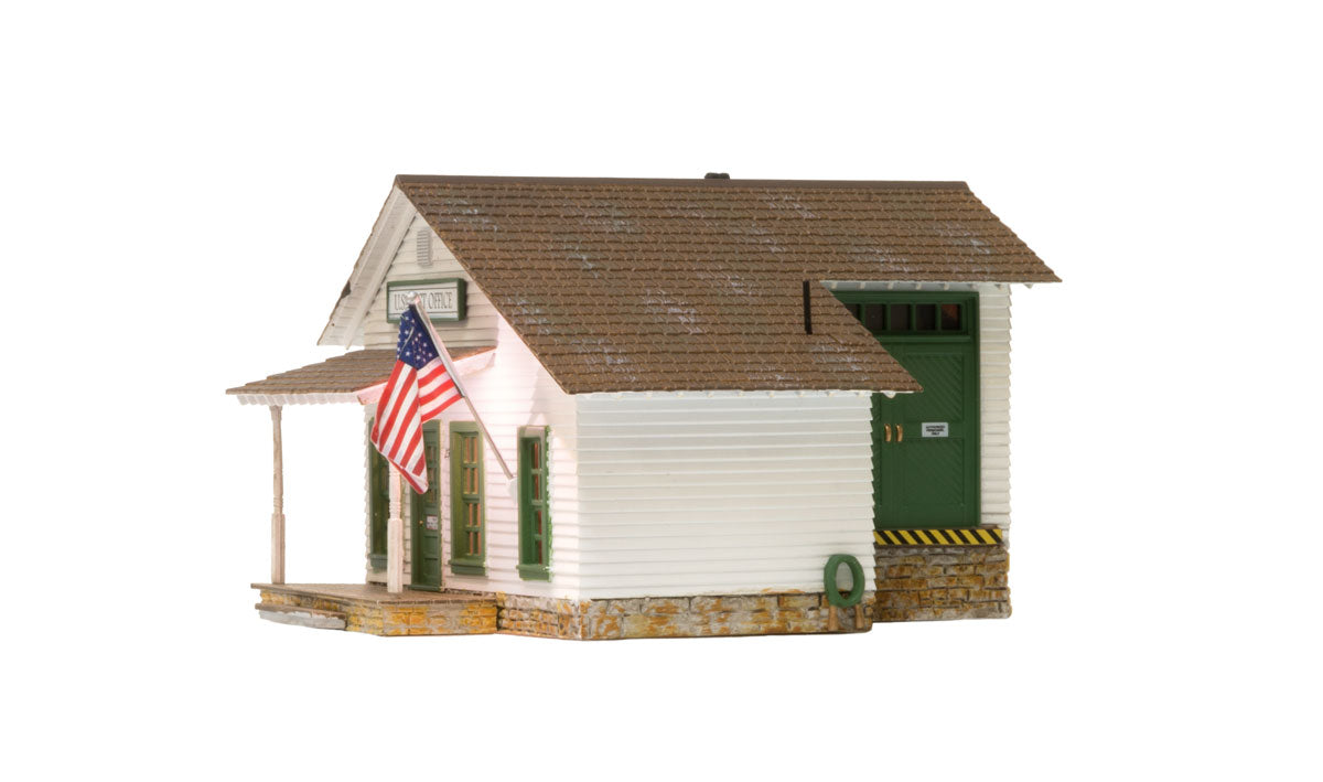 Woodland Scenics Landmark Structures BR5063 HO Letters, Parcels & Post - Assembled w/ LED Lighting