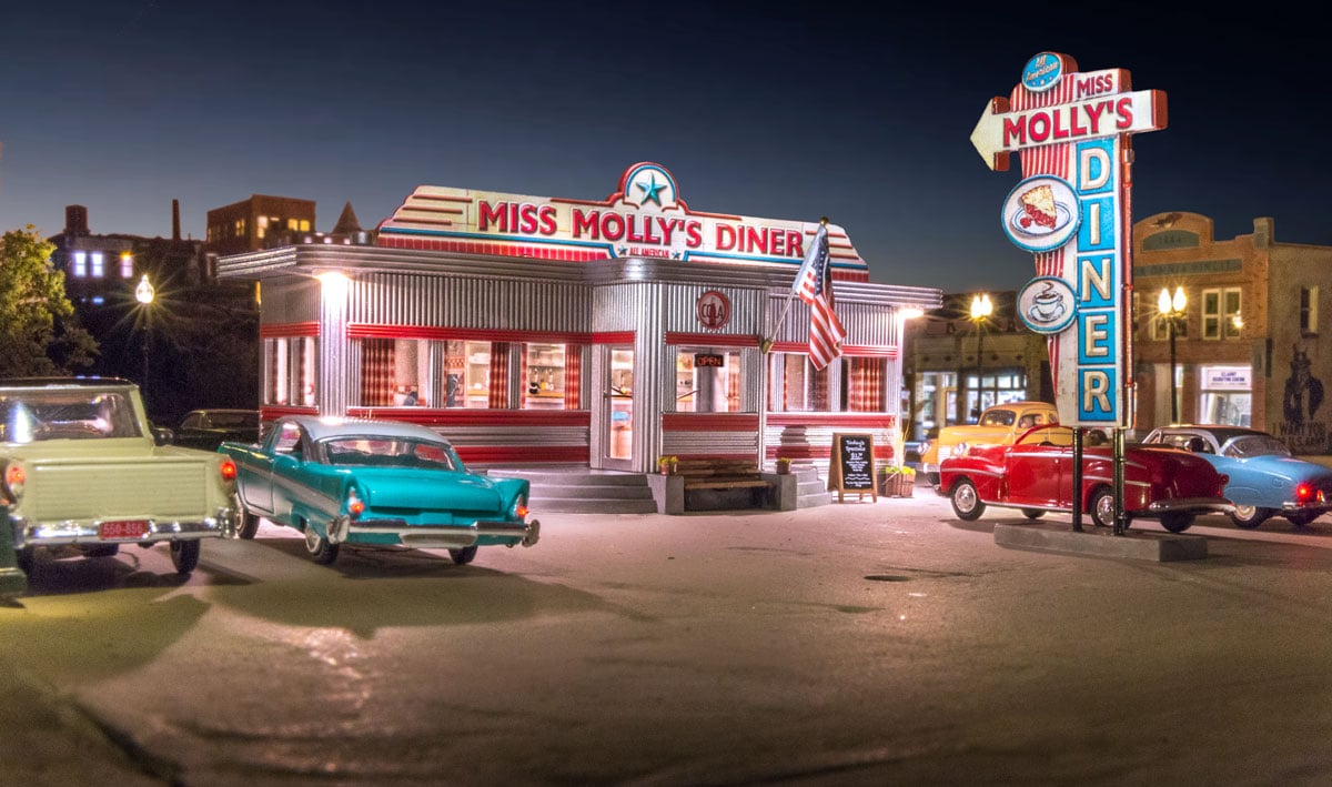 Woodland Scenics Landmark Structures BR5056 HO Miss Molly's Diner - Assembled w/ LED Lighting