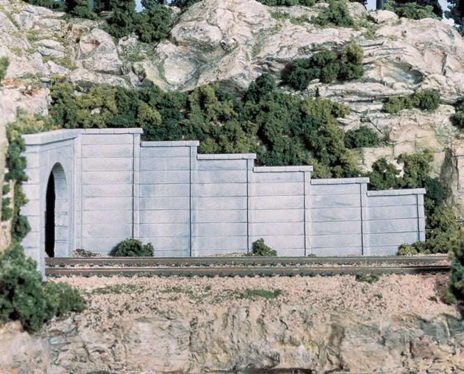 Woodland Scenics C1158 N Retaining Walls, Concrete 6pcs