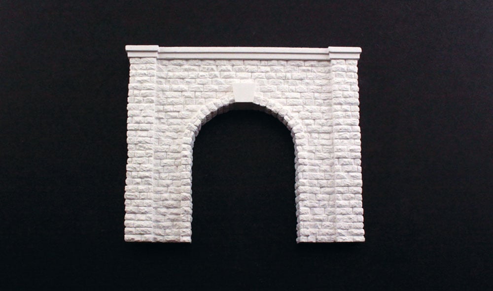 Woodland Scenics C1253 HO Tunnel Portal, Cut Stone Single Track 1pc