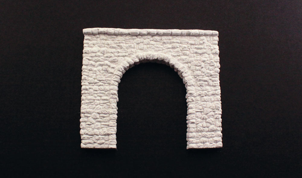Woodland Scenics C1255 HO Tunnel Portal, Random Stone Single Track 1pc