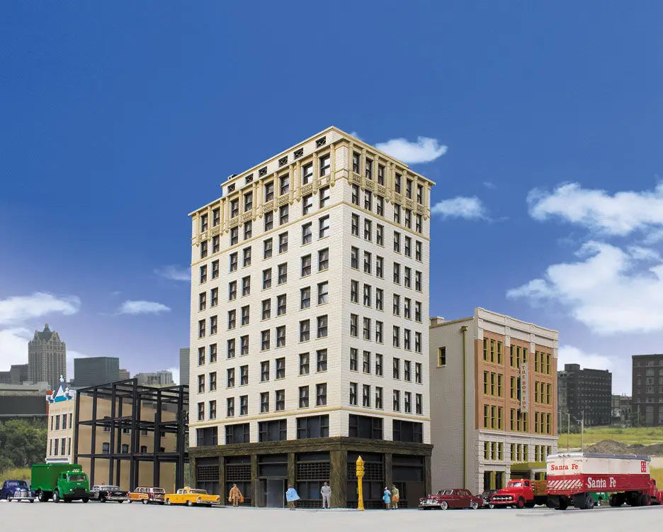 Walthers Cornerstone 933-3764 HO Ashmore Hotel Kit