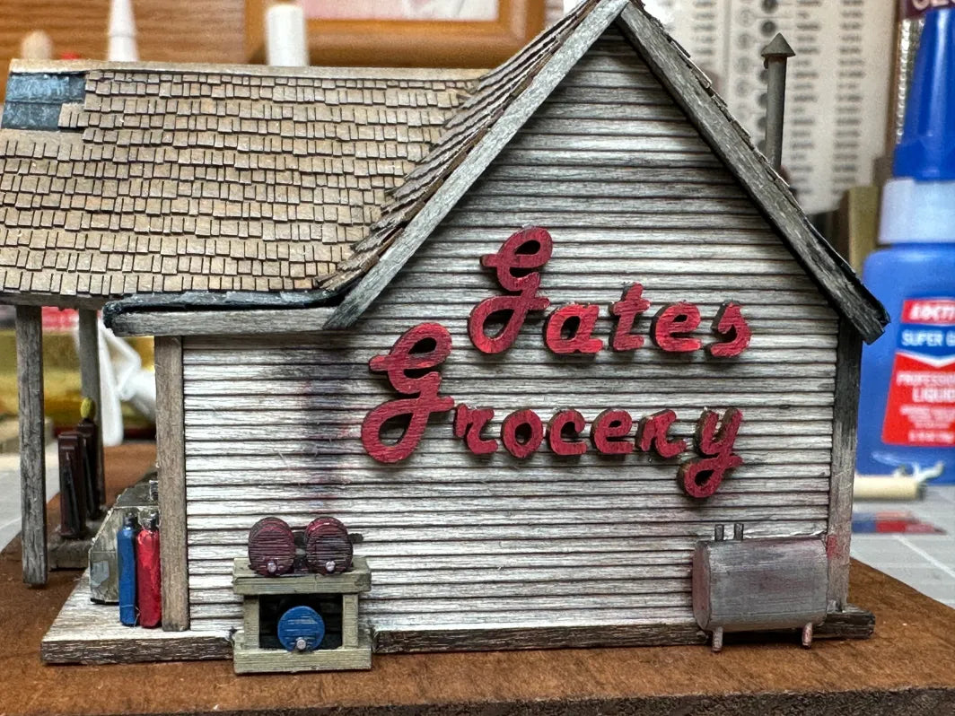 Mudd Creek Models MCM-051N N Gates Oil - Craftsman Building Kit