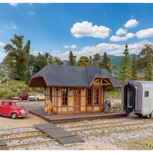 Walthers Cornerstone 933-3555 HO Victoria Springs Station Kit